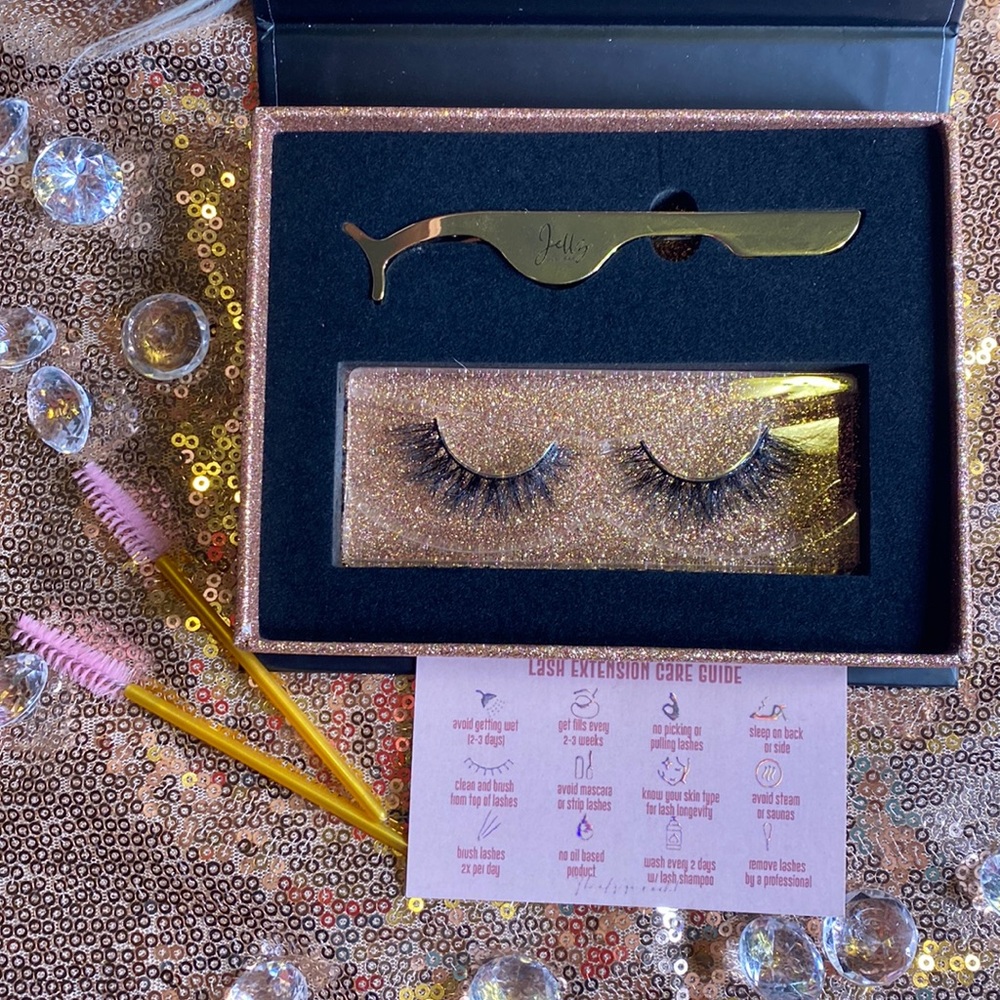 Lashes